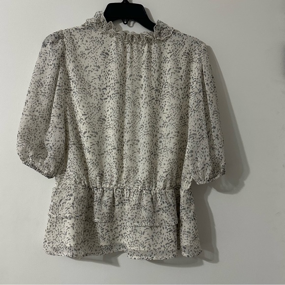 Express Ruffle V-Neck Blouse - Cream and Gray - Picture 3 of 4